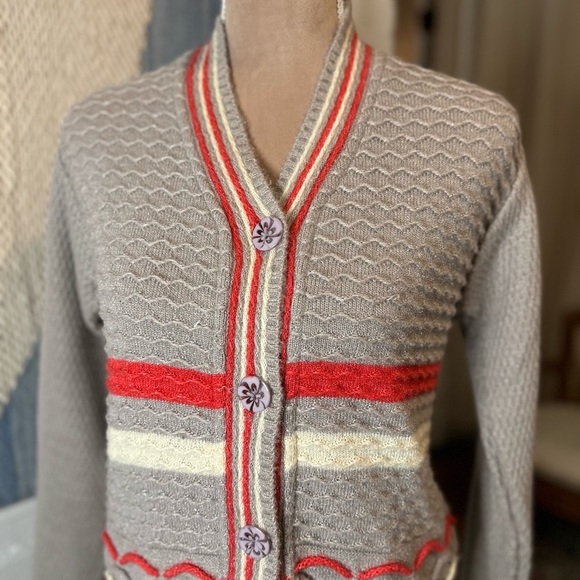 Mom's Creation Handmade Grey Button Up Cardigan - Picture 4 of 10